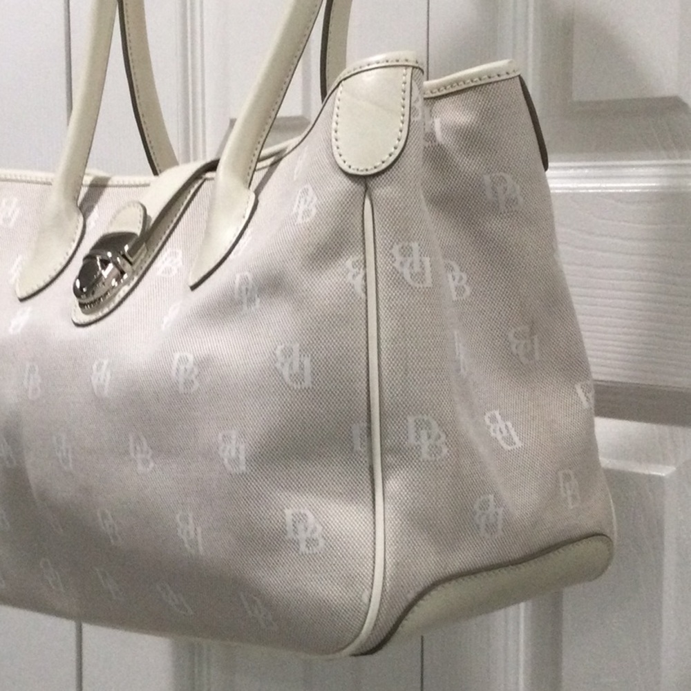Dooney & Bourke Purse - Picture 3 of 8